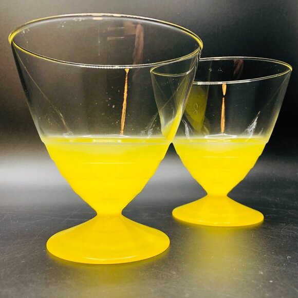 Art Deco Sherbet Custard Dessert Cup PAIR Vintage ARC FRANCE Lemon Yellow Glass - Picture 4 of 11